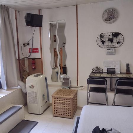 Mini Suite Indipendente โรม ภายนอก รูปภาพ