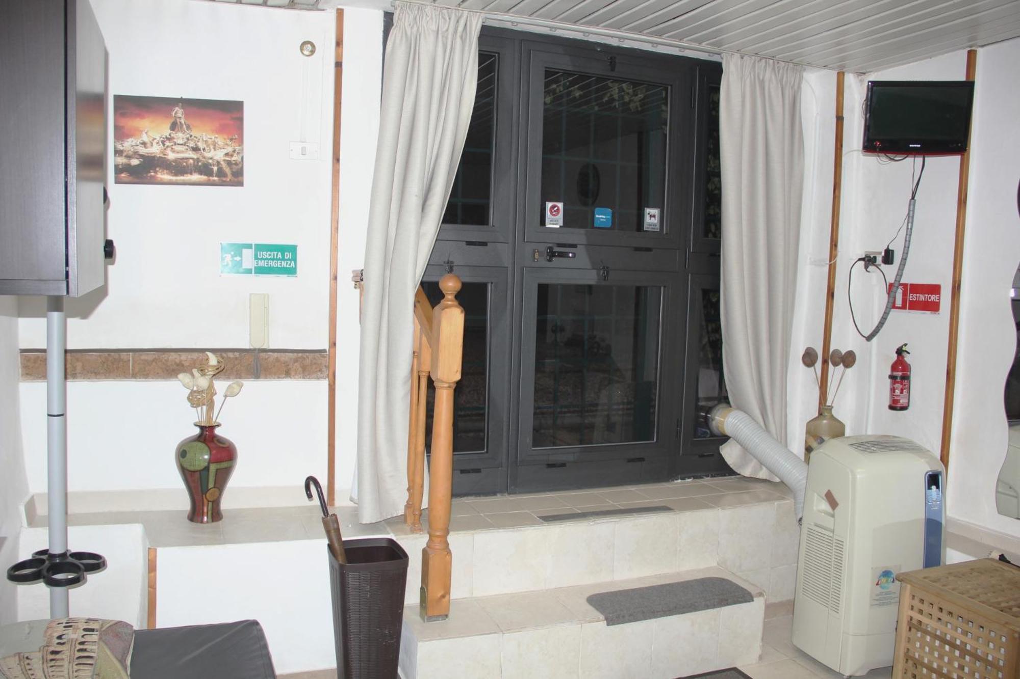 Mini Suite Indipendente โรม ภายนอก รูปภาพ